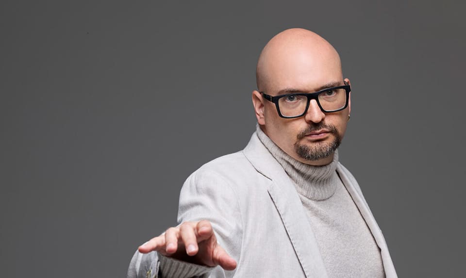 Juanjo Mena dirigirá la OBC y el pianista Juan Pérez Floristán en L’Auditori