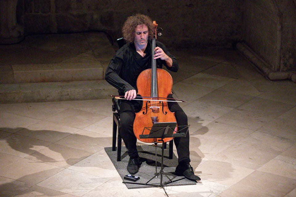 Ilya Gringolts, Lawrence Power y Nicolas Altstaedt interpretan grandes obras de Schoenberg y Rihm