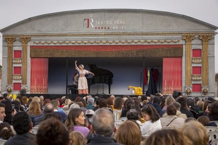 Carroza del Teatro Real en  Pino Montano – © Lolo Vasco