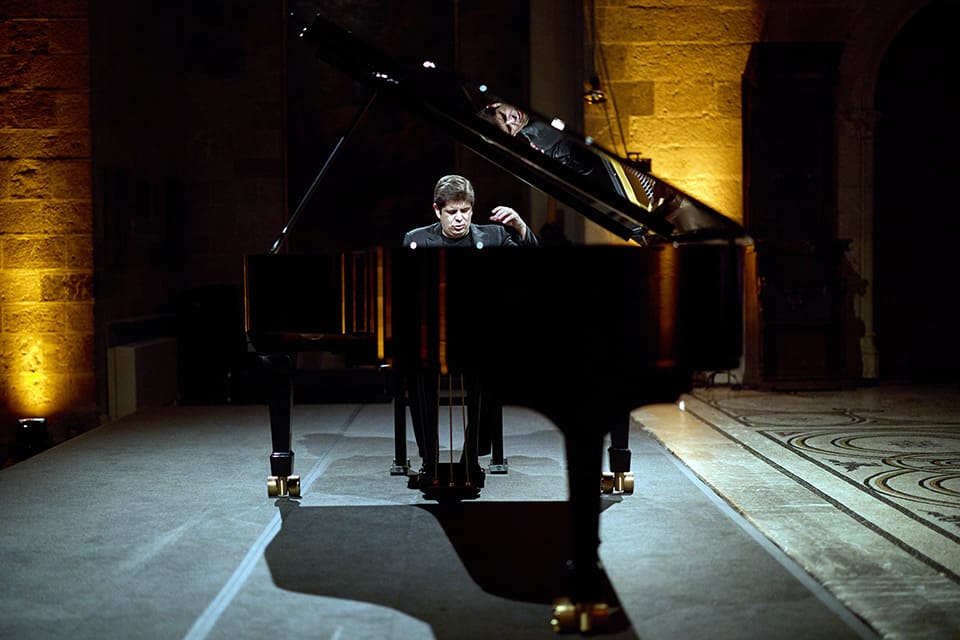 Javier Perianes en Les Arts como solista y director de la OCV con la integral de conciertos para piano de Beethoven