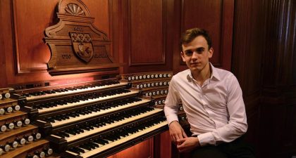 Viaje al interior del órgano: Thomas Ospital y Eva Sandoval descubren los secretos del instrumento estrella del Auditorio Nacional