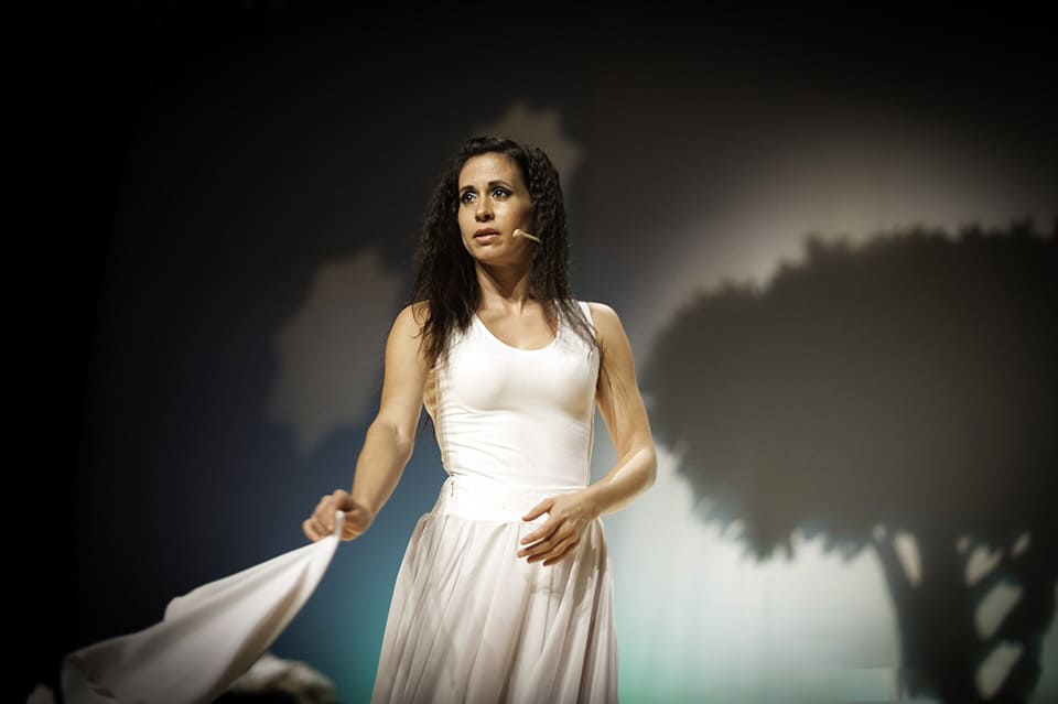 Lara Bello presenta «Sikame», en «Las Noches del Monumental» de RTVE