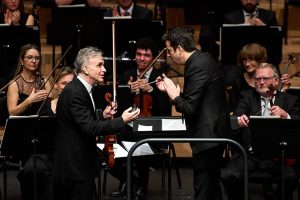 Gil Shaham, uno de los mejores violinistas de su generación, ofrece un homenaje a Pablo Sarasate Gil Shaham y Óliver Díaz