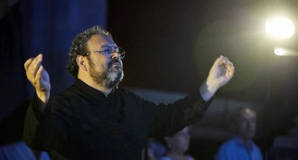 El Coro RTVE interpreta el Réquiem alemán de Brahms dirigido por Marco Antonio García de Paz