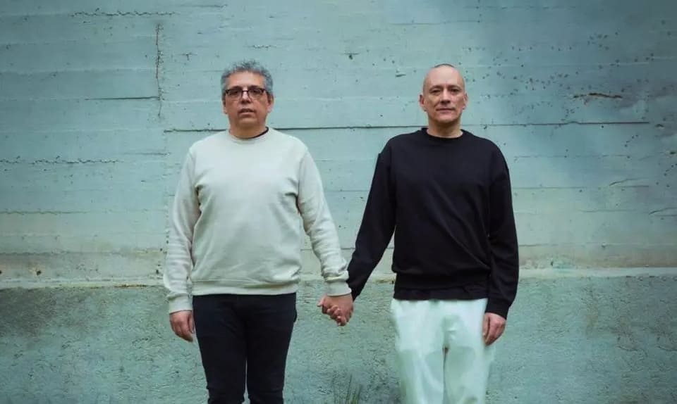 Córdoba Trovadora reúne en concierto el sábado en el Góngora a los  cantautores de los 90 Pedro Guerra y Javier Álvarez