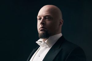 La OBC cierra la temporada con su titular, Ludovic Morlot, dirigiendo el Réquiem de Verdi y un estreno catalán Dmitry Belosselskiy – © Serj Longray