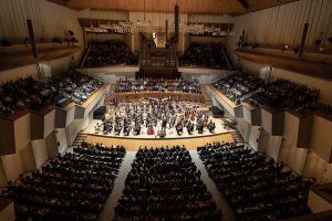 El público ya puede disfrutar del concierto de gala de los ICMA 2024 celebrado en el Palau de la Música Concierto del 12 de abril – © Live Music Valencia