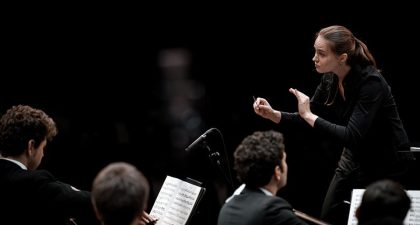 Izabelė Jankauskaitė debuta con la Orquesta de Extremadura y el violonchelista Damián Martínez