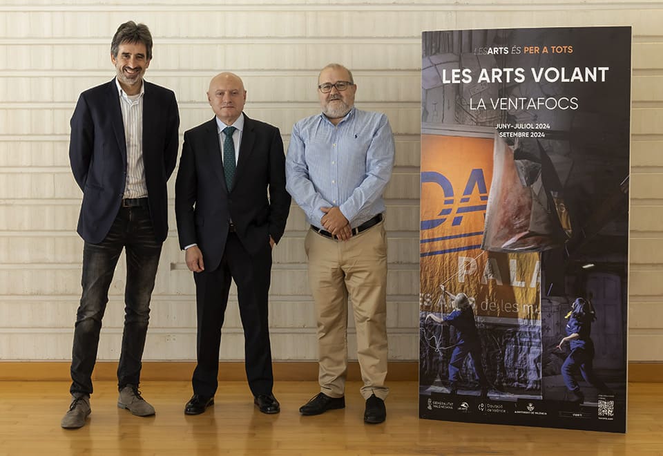 El camión de Les Arts Volant arranca su octava gira por la Comunitat Valenciana con 24 funciones de «La Ventafocs»