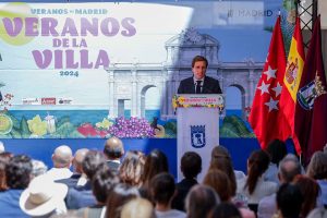 Almeida, este viernes, en la presentación de Veranos de la Villa