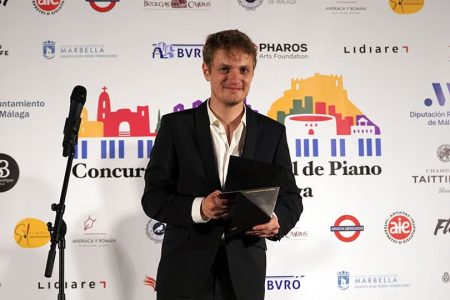 Larga ovación para el pianista Sergey Belyavsky que gana el Concurso Internacional de Piano Ciudad de Málaga Sergey Belyavsky