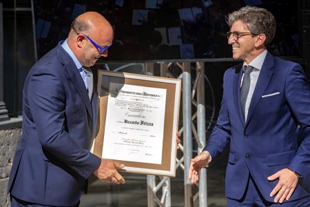Riccardo Frizza, nombrado Caballero de la República por su contribución a la música italiana Riccardo Frizza & Gianluca Cappelli Bigazzi