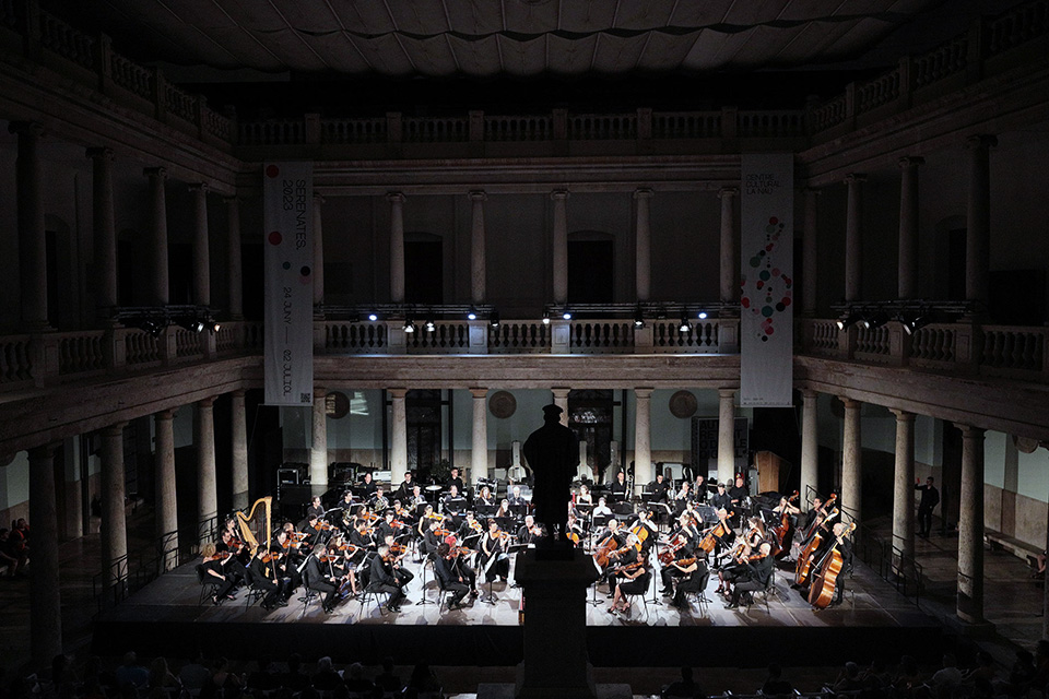 La Orquesta de València vuelve al festival Serenates con un programa romántico de música francesa y Checa La Orquesta de València vuelve al festival Serenates con un programa romántico de música francesa y Checa