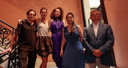 Helena Cánovas rinde homenaje a las mujeres borradas de la historia por el hecho de serlo con "Don Juan no existe"