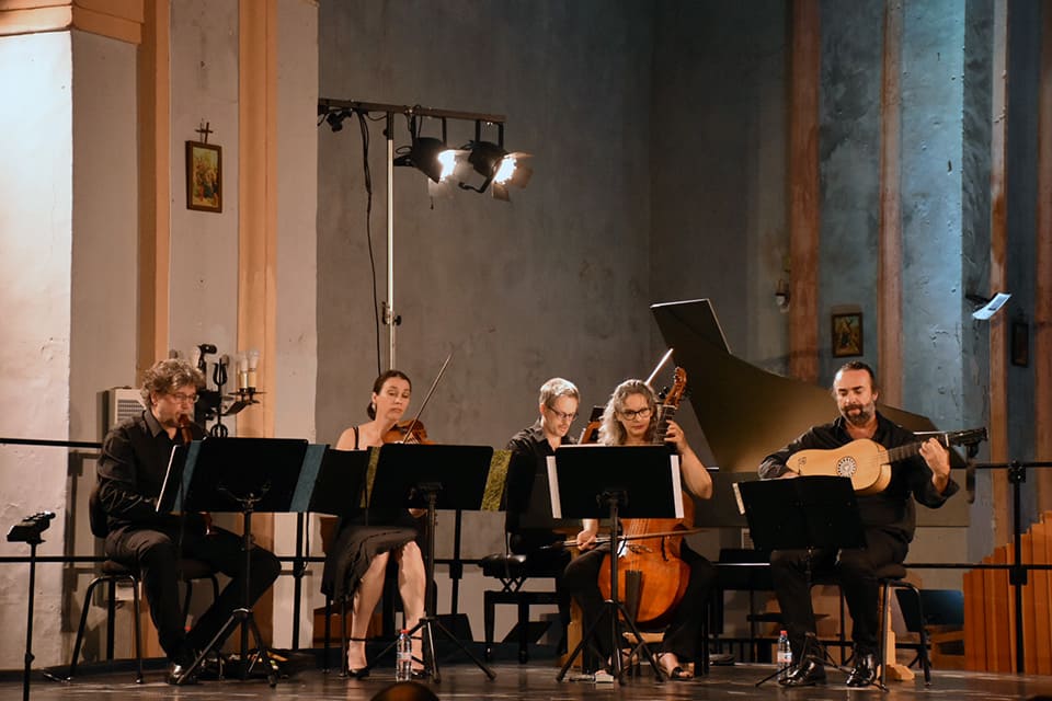 La danza de la corte española llega al FestiMUVB de la mano de Delirivm Música y La Floreta