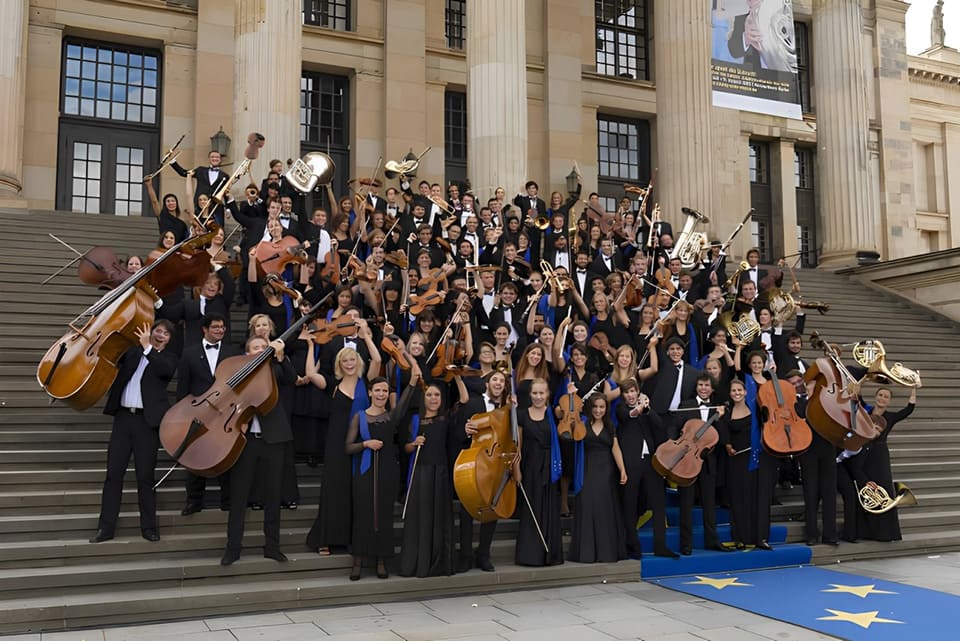 Iván Fischer nombrado director musical de la Joven Orquesta de la Unión Europea