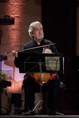 Jordi Savall guía con maestría el viaje del público del Festival Perelada por la Inglaterra de la Edad de Oro Jordi Savall