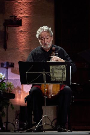 Jordi Savall guía con maestría el viaje del público del Festival Perelada por la Inglaterra de la Edad de Oro Jordi Savall