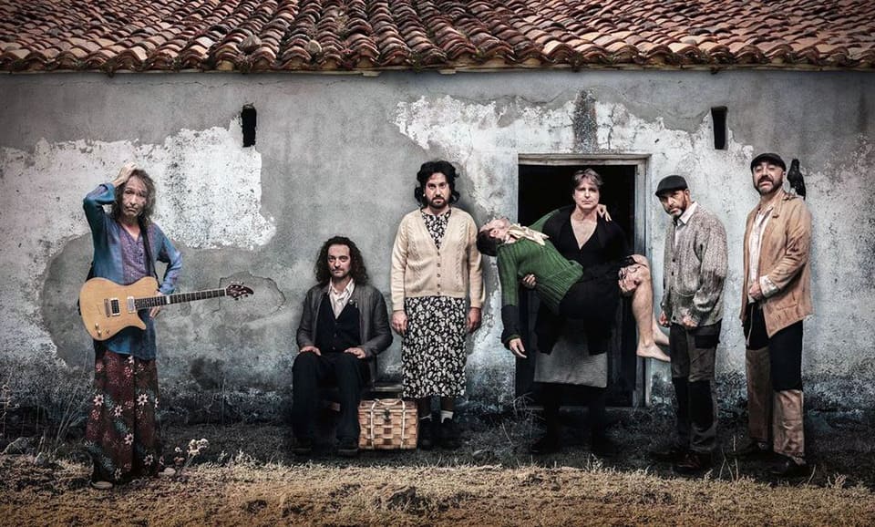 Robe pisa fuerte en La Axerquía con su nuevo disco en el Festival de la Guitarra