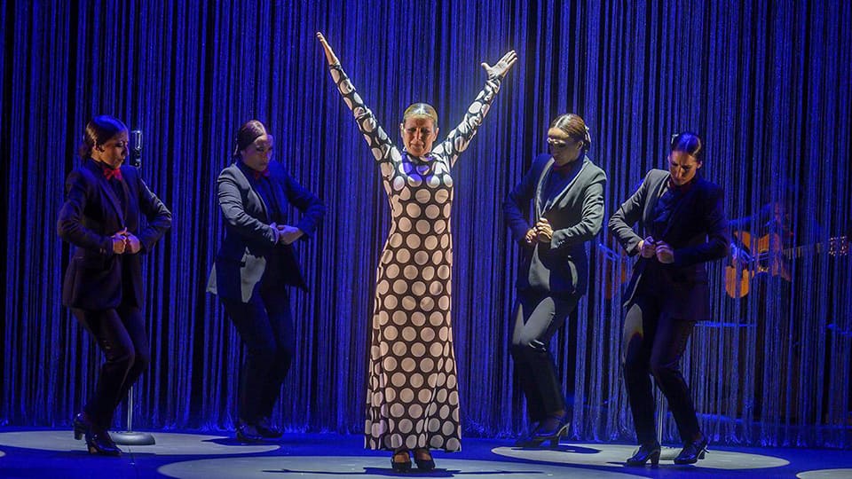 «Vuela. A Paco de Lucía», nuevo espectáculo de Sara Baras agota entradas en el Gran Teatro en el Festival de la Guitarra «Vuela. A Paco de Lucía», nuevo espectáculo de Sara Baras agota entradas en el Gran Teatro en el Festival de la Guitarra