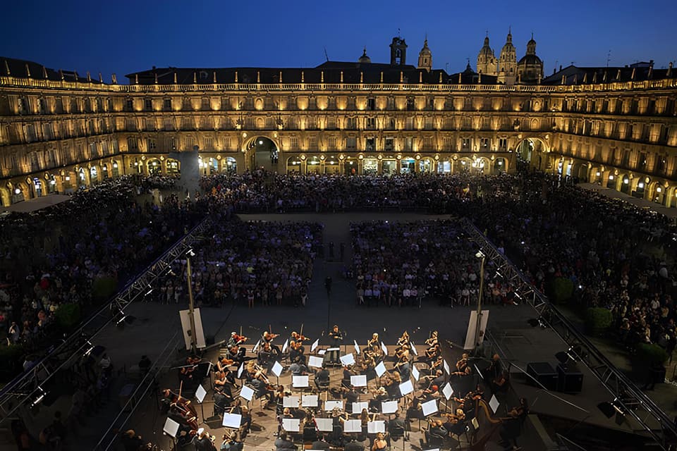 La Junta presenta la gira de verano de la Oscyl y los programas «Plazas Sinfónicas» y «Grandes Conciertos Sinfónicos» La Junta presenta la gira de verano de la Oscyl y los programas «Plazas Sinfónicas» y «Grandes Conciertos Sinfónicos»