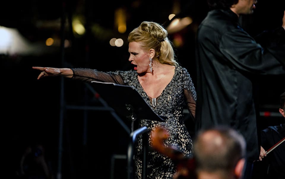 La Orquesta Filarmónica de Requena se reúne con «Dos divas y un barítono»