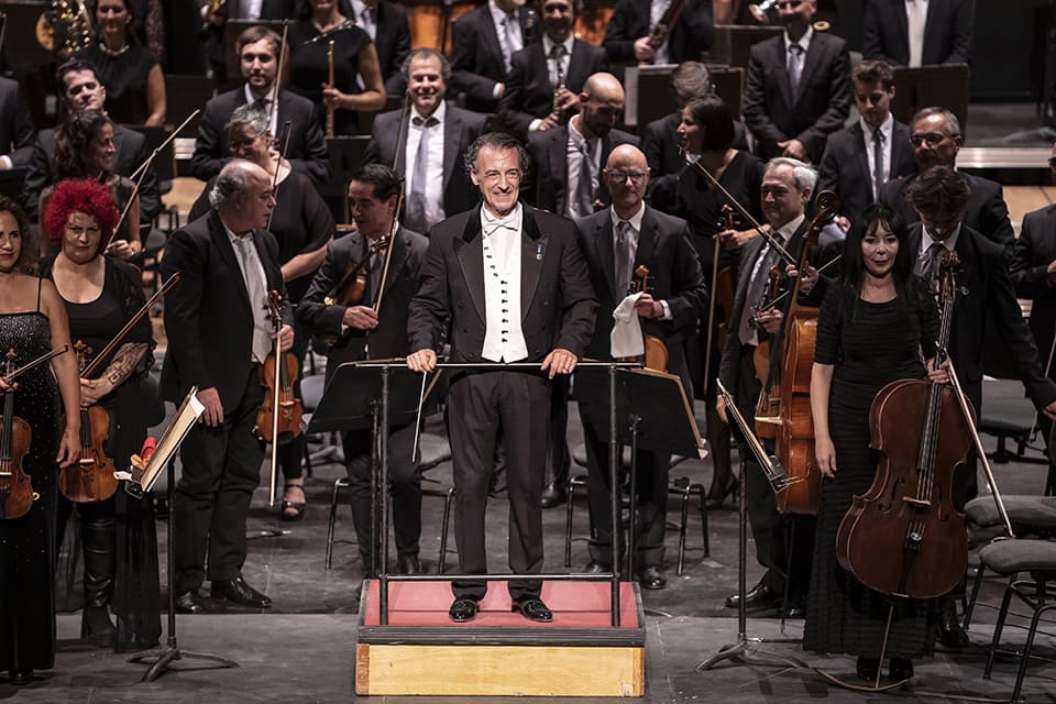 El Palau de la Música y la Orquesta de València lamentan la pérdida del maestro Miguel Ángel Gómez-Martínez El Palau de la Música y la Orquesta de València lamentan la pérdida del maestro Miguel Ángel Gómez-Martínez