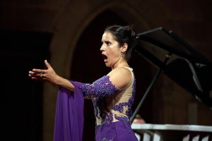 Sara Blanch y Paolo Bordogna ofrecen una espléndida velada “Rossiniana” veraniega en el Festival Perelada Sara Blanch