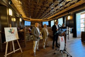 Presentación de la XXXII FOMS