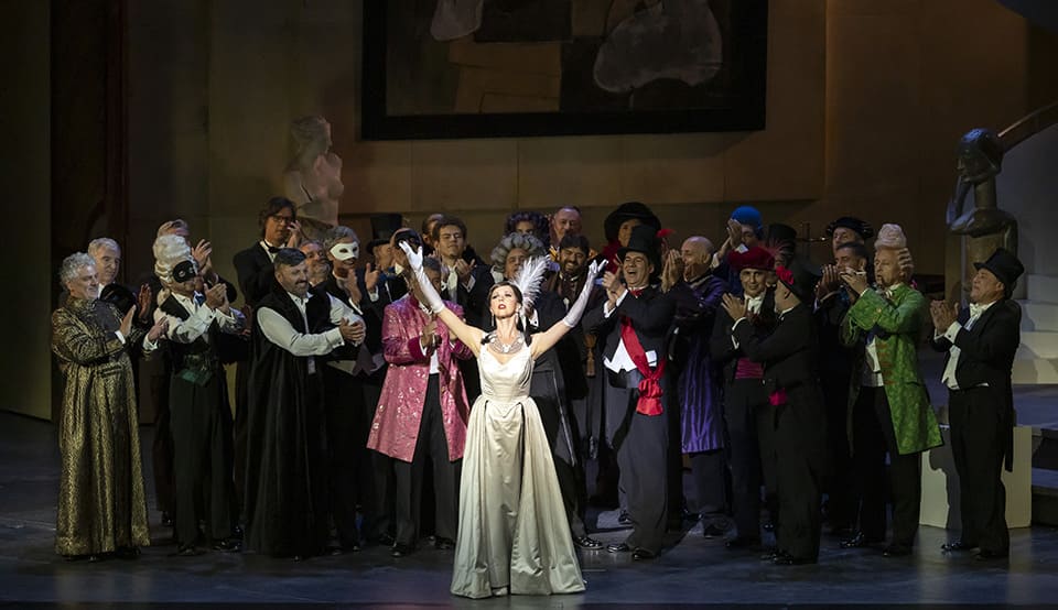 Les Arts presenta «Manon» en un montaje de Vincent Huguet, con un reparto estelar y la dirección musical de James Gaffigan