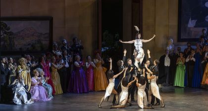 Les Arts presenta "Manon" en un montaje de Vincent Huguet, con un reparto estelar y la dirección musical de James Gaffigan