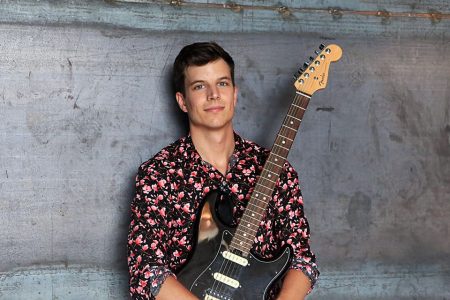 El pianista Carles Marigó lleva su singular «Breaking Bach» a varias islas con el Festival Contemporáneo Alex Tentor