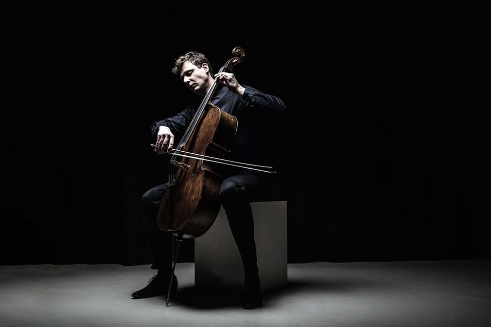 La OCG inicia el ciclo «Espacio Dvorák» con su Concierto para cello y la Octava Sinfonía bajo dirección de Lucas Macías