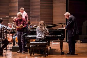 Maestros Soriano y Aprea en clase