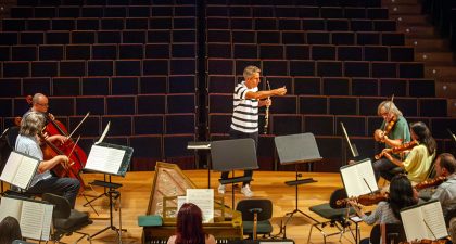 El maestro Lucas Macías y la apoteosis del oboe barroco con la Orquesta de Granada