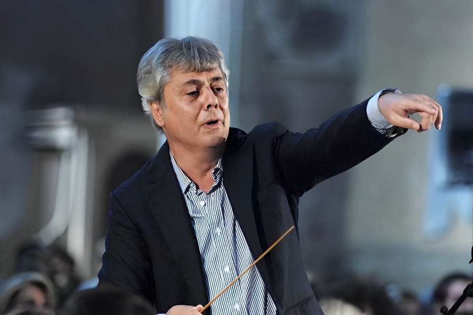 Nota de agradecimiento y reconocimiento a los artífices del Curso para Pianistas, Directores y Orquesta durante estos 20 años