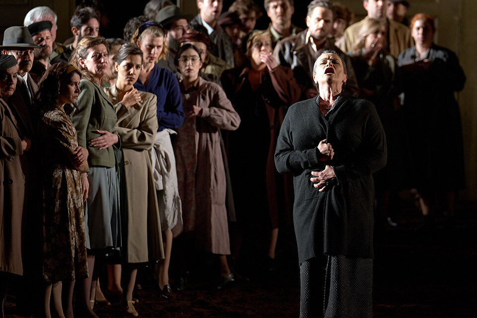 Ángeles Blancas prepara «Il trittico» de Puccini en Bilbao tras triunfar en el Liceu y recibir el Premio a la Mejor Cantante en Madrid