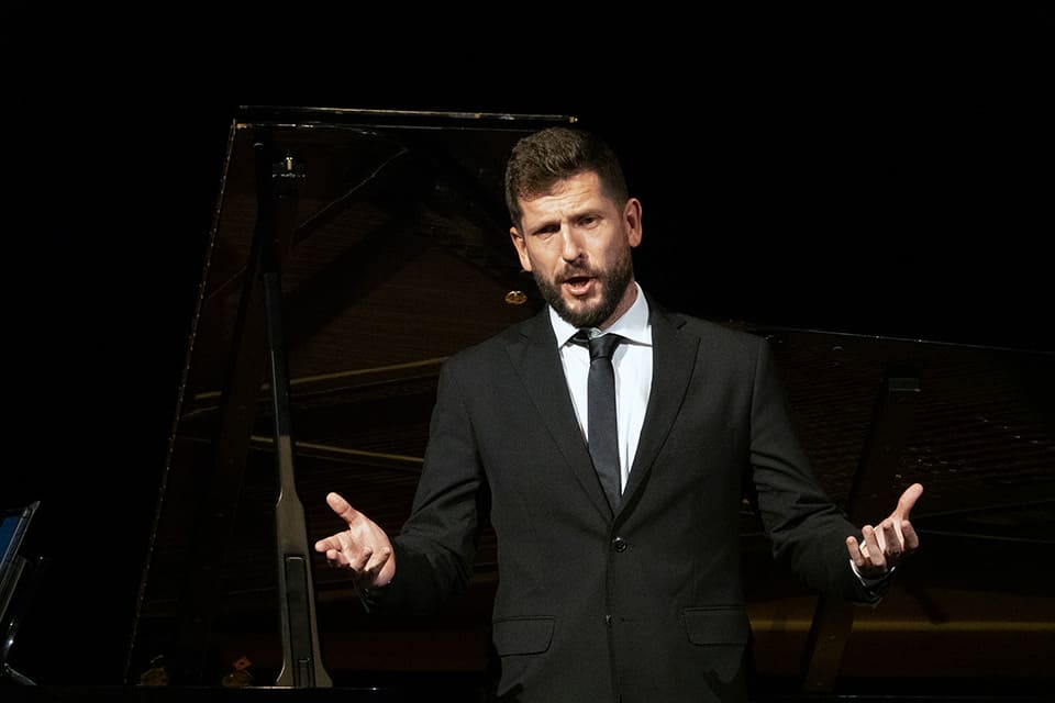 Marko Mimica debuta en Galicia presentando su recital «Long time ago» dentro de la temporada lírica de A Coruña