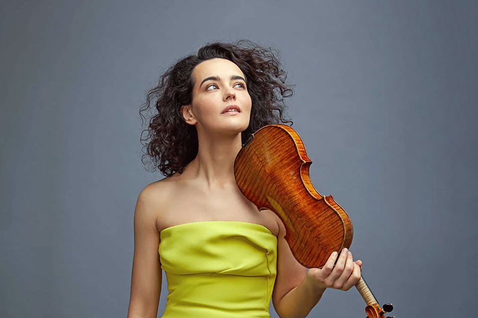 La Real Filharmonía de Galicia inicia este jueves su nueva temporada, «Inconformistas» de la mano de la solista Alena Baeva