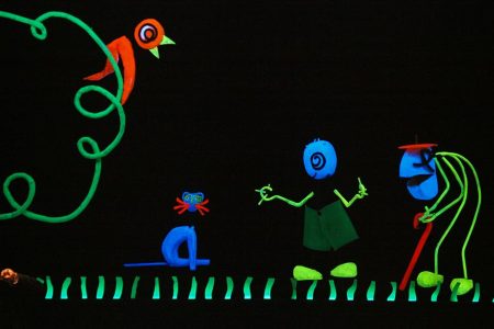 Los títeres luminosos de Pedro eta Otsoa, inauguran la XX Temporada de ABAJO Txiki Pedro y el lobo – ABAO Txiki