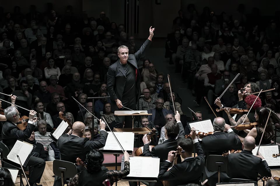 El Palau de la Música y la OV retoman la actividad sinfónica con Martha Argerich y Pablo Galdo