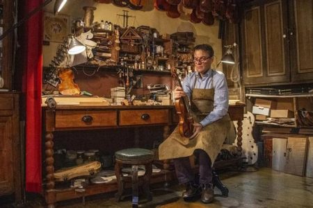 El luthier David Bagué