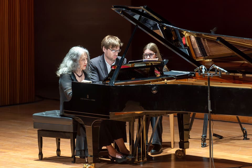 El Palau de la Música y la OV retoman la actividad sinfónica con Martha Argerich y Pablo Galdo