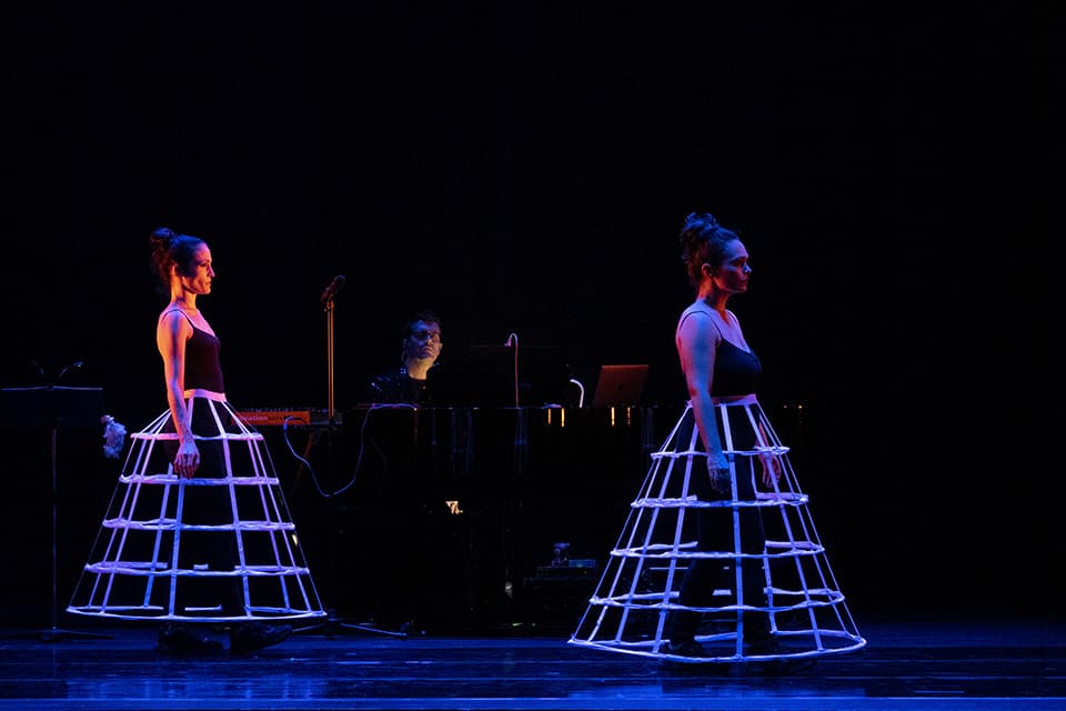 La temporada lírica de Amigos de la Ópera estrena la ópera en gallego Pálido punto azul La temporada lírica de Amigos de la Ópera estrena la ópera en gallego Pálido punto azul