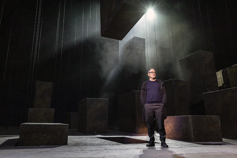 Verdi regresa a Les Arts con "Il trovatore", una producción impactante de Àlex Ollé y la dirección musical de Maurizio Benini.