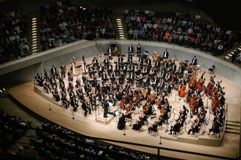 La Gustav Mahler Jugendorchester realiza audiciones por primera vez en el Palau de la Música de Valencia.
