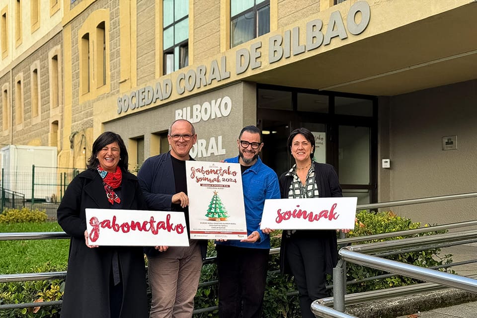 Magia coral que ilumina la Navidad en Bizkaia. Un viaje musical lleno de tradiciones y emociones que te envolverán en el espíritu festivo. Magia coral que ilumina la Navidad en Bizkaia. Un viaje musical lleno de tradiciones y emociones que te envolverán en el espíritu festivo.