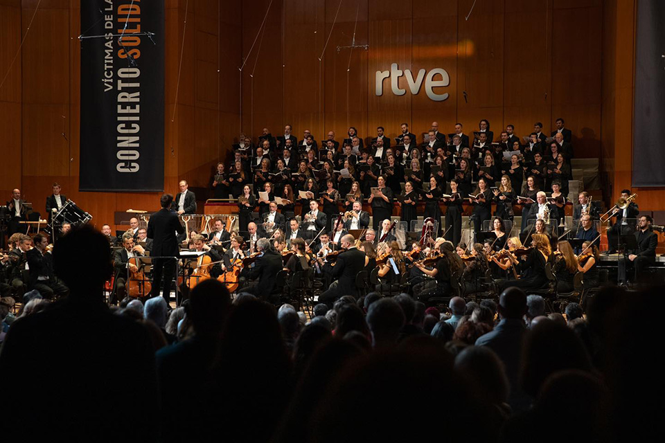 La Orquesta y Coro RTVE ofrece un concierto solidario en Valencia en memoria de las víctimas de la DANA