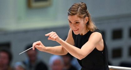 Chloé van Soeterstède dirige el próximo concierto de la Real Filharmonía de Galicia