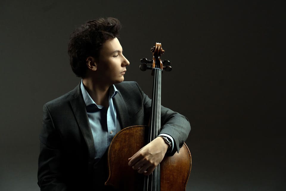 La Orquesta de València y Liebreich presentan "Orbes", una innovadora passacaglia del compositor valenciano Carlos Fontcuberta. La Orquesta de València y Liebreich presentan "Orbes", una innovadora passacaglia del compositor valenciano Carlos Fontcuberta.